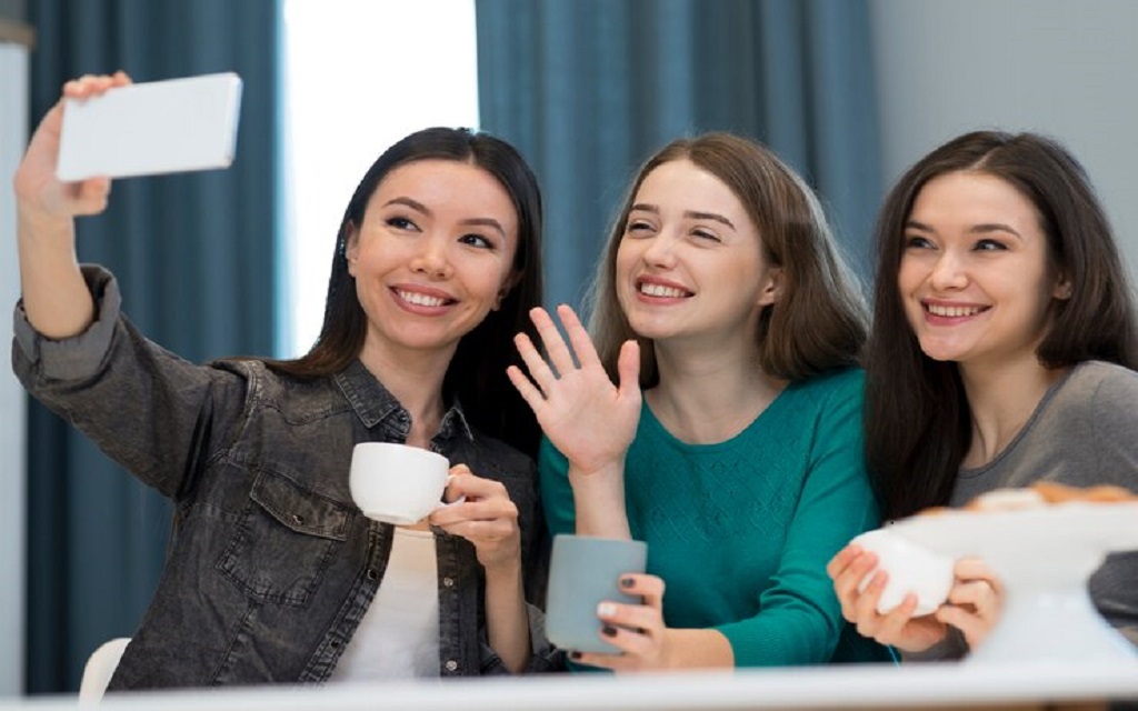 Nurturing Empowerment: The Essence of Social Media Girls Forum