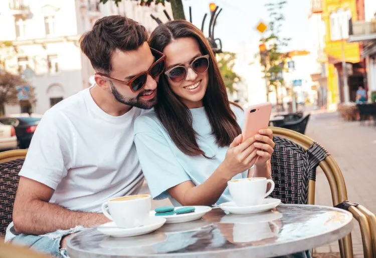 Which is Better, eHarmony or Zoosk? A Comprehensive Comparison
